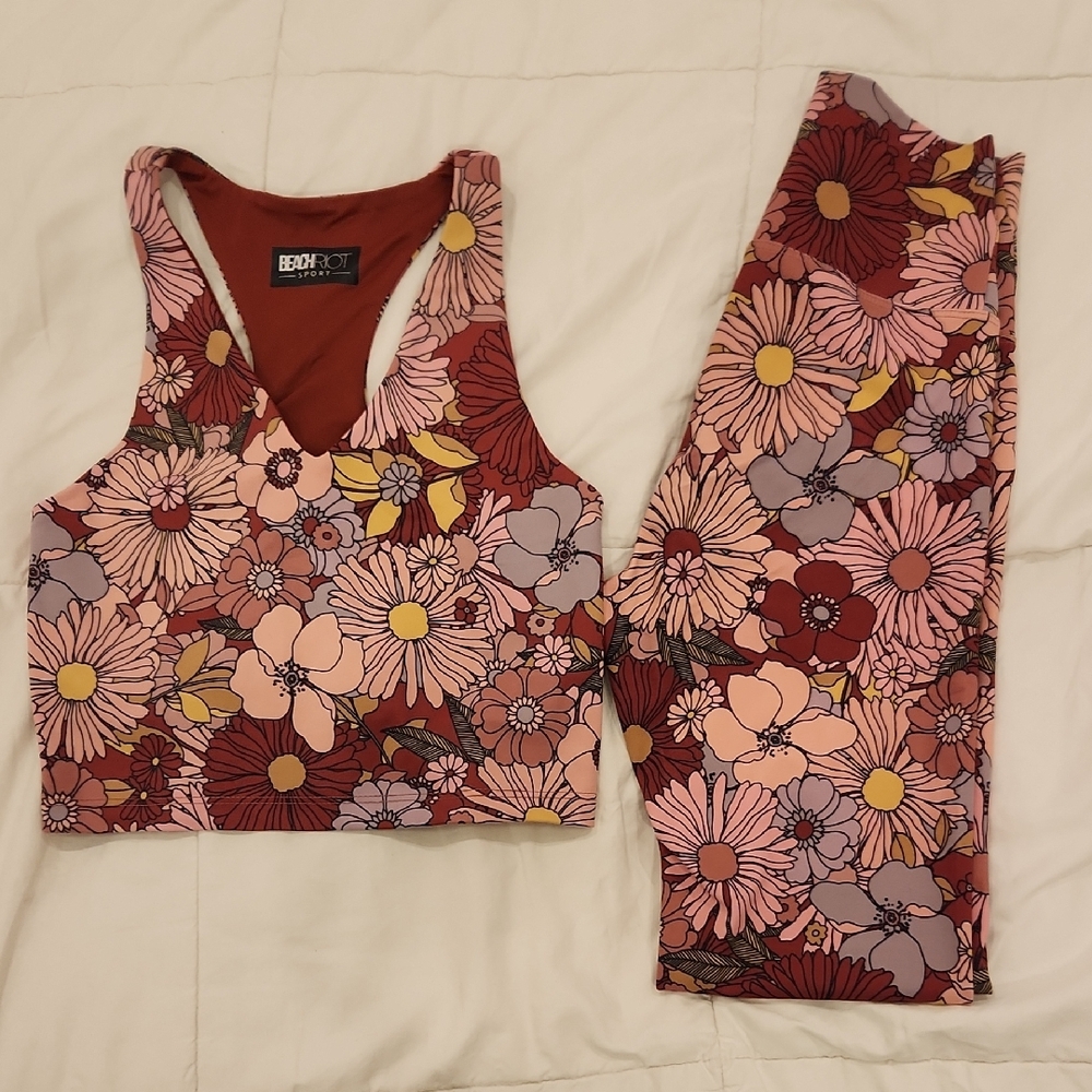 EUC Beach Riot Floral Activewear Set Sizw Small